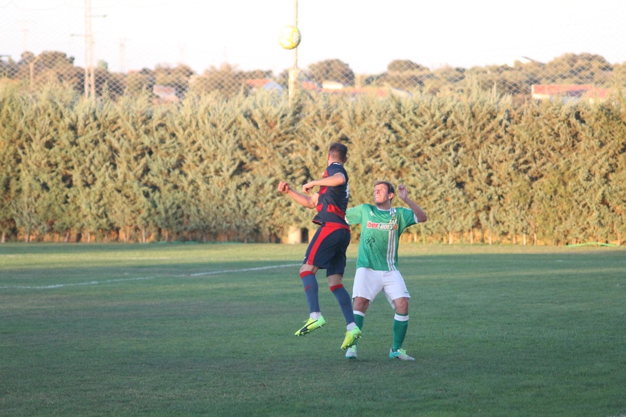 Imágenes de la semifinal de la Copa Federación que han jugado Racing Valverdeño y Arroyo en el Municipal de San Roque y que finalizó con 0-1 (18-08-2019)