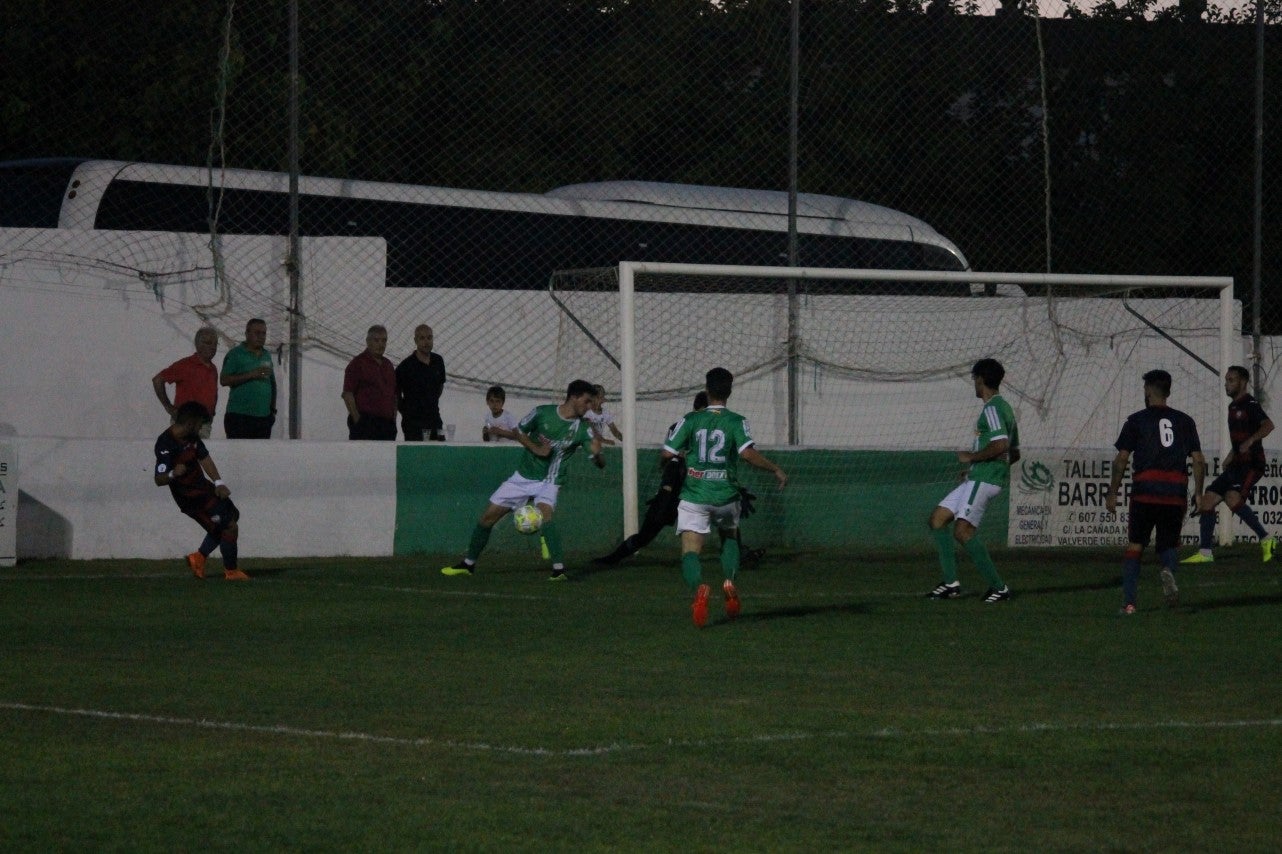 Imágenes de la semifinal de la Copa Federación que han jugado Racing Valverdeño y Arroyo en el Municipal de San Roque y que finalizó con 0-1 (18-08-2019)