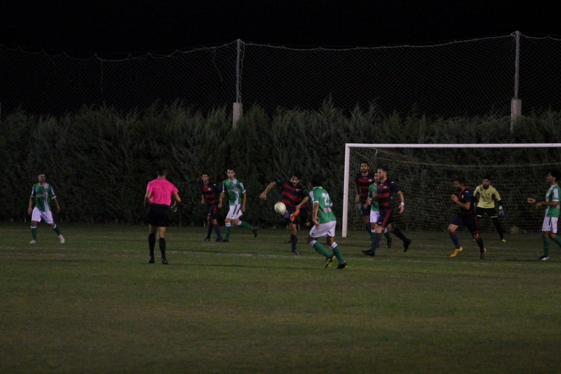 Imágenes de la semifinal de la Copa Federación que han jugado Racing Valverdeño y Arroyo en el Municipal de San Roque y que finalizó con 0-1 (18-08-2019)