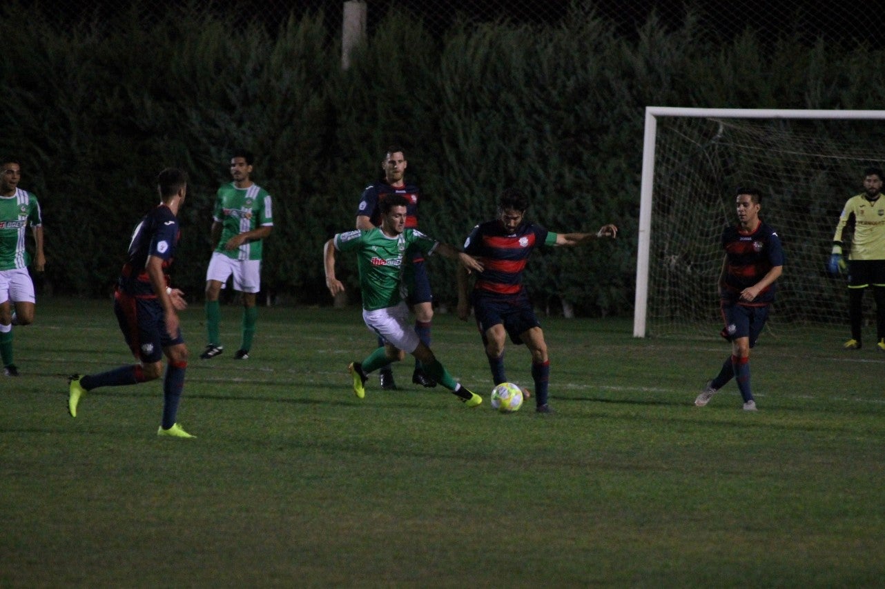 Imágenes de la semifinal de la Copa Federación que han jugado Racing Valverdeño y Arroyo en el Municipal de San Roque y que finalizó con 0-1 (18-08-2019)
