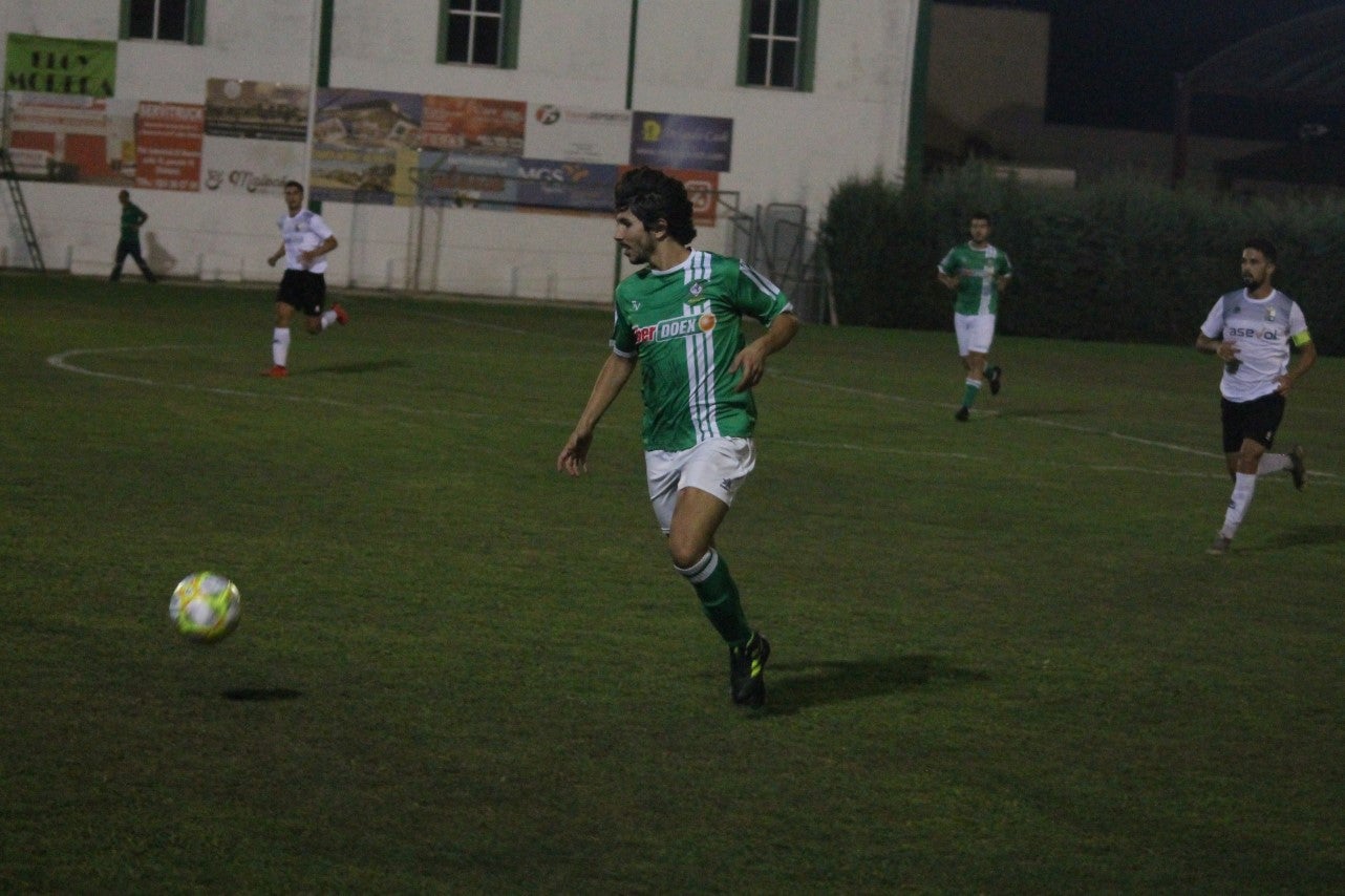 Imágenes del encuentro de la primera jornada de liga de Tercera División disputado en el Municipal de San Roque, y que acabó con 2-1 en el marcador (25-08-2019)