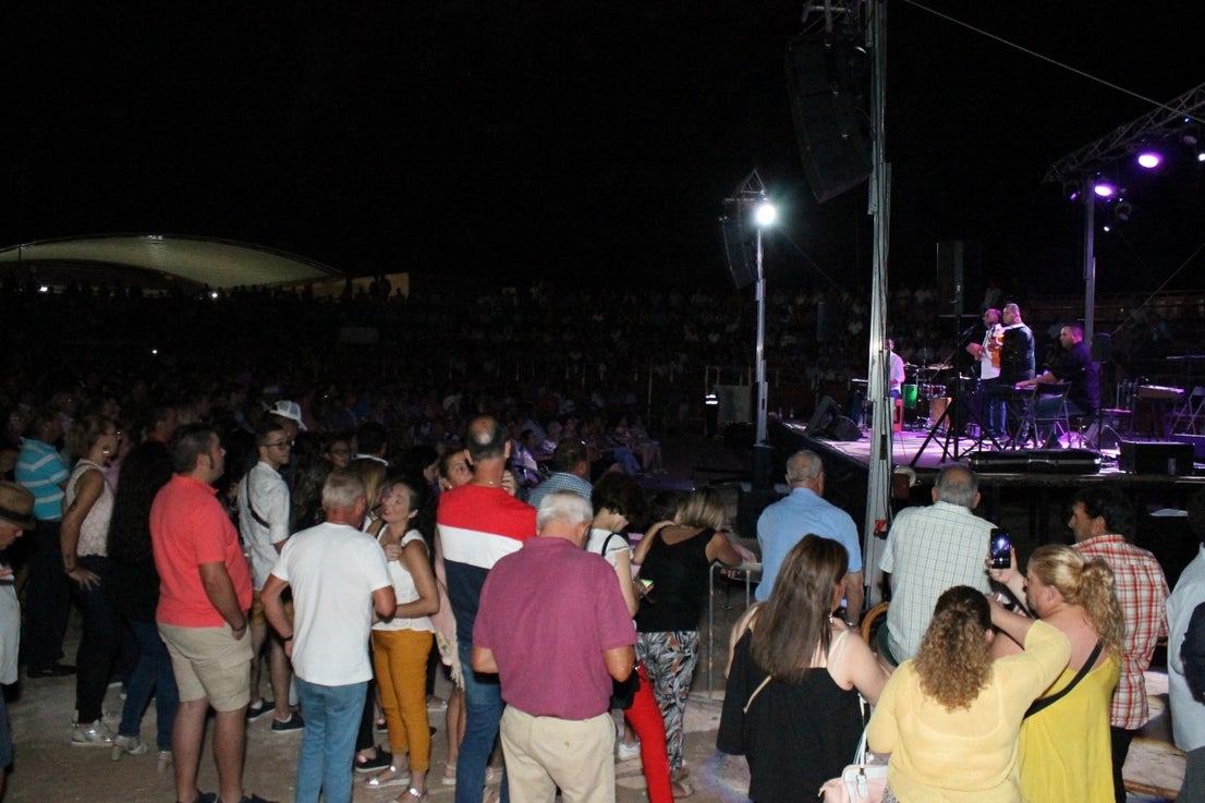 Algunas imágenes del viernes de las Ferias y Fiestas de San Bartolomé 2019 (23-08-2019)