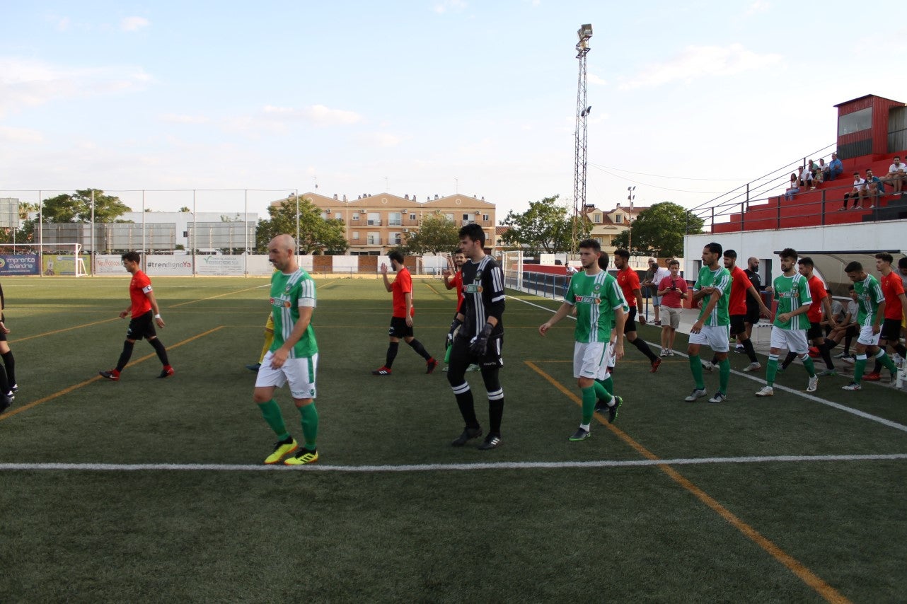 Algunas imágenes del encuentro de la segunda jornada de Tercera División disputado en el Emilio Macarro de Montijo y que terminó 2-1 (01-09-2019)