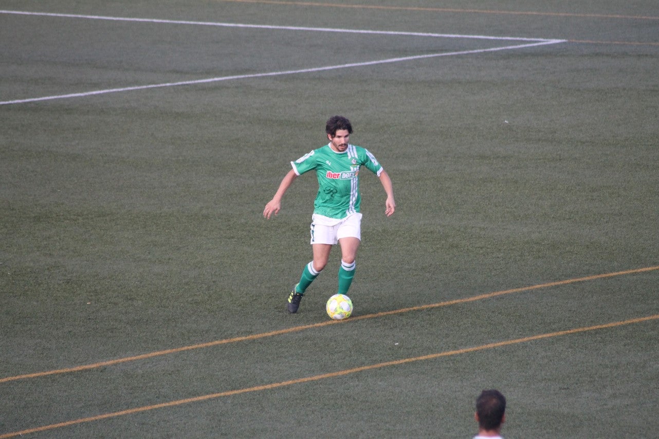 Algunas imágenes del encuentro de la segunda jornada de Tercera División disputado en el Emilio Macarro de Montijo y que terminó 2-1 (01-09-2019)