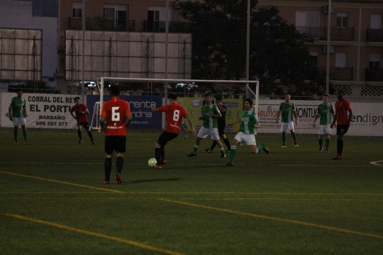 Algunas imágenes del encuentro de la segunda jornada de Tercera División disputado en el Emilio Macarro de Montijo y que terminó 2-1 (01-09-2019)