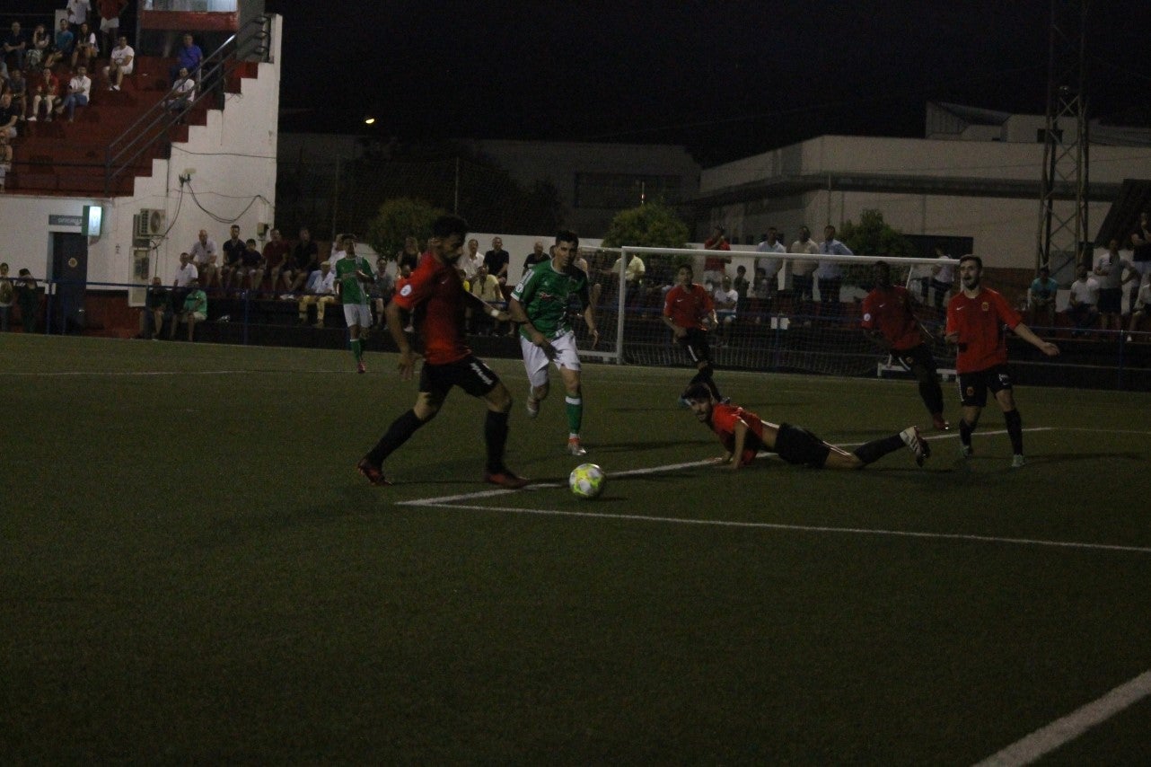 Algunas imágenes del encuentro de la segunda jornada de Tercera División disputado en el Emilio Macarro de Montijo y que terminó 2-1 (01-09-2019)
