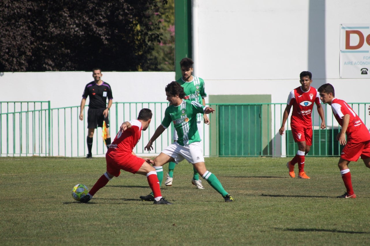 Algunas imágenes del encuentro de la tercera jornada de liga de Tercera División disputado en el Municipal de San Roque y que acabó 2-5 (08-09-2019)