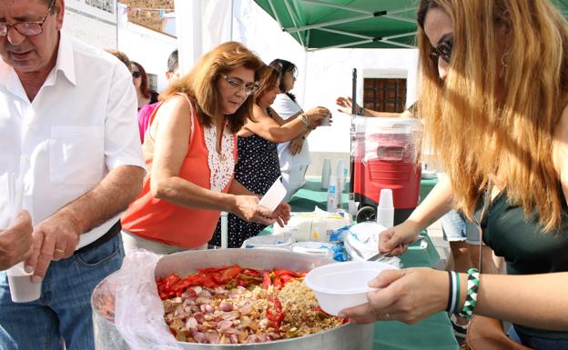 Imagen. Desayuno de migas con chocolate