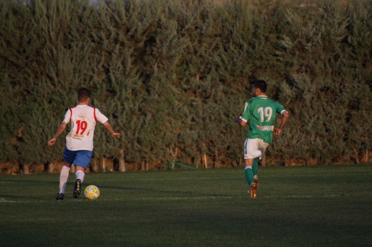 Algunas imágenes del encuentro de la quinta jornada de liga de Tercera División disputado en el Municipal de San Roque y que acabó en empate a cero. (22-09-2019)