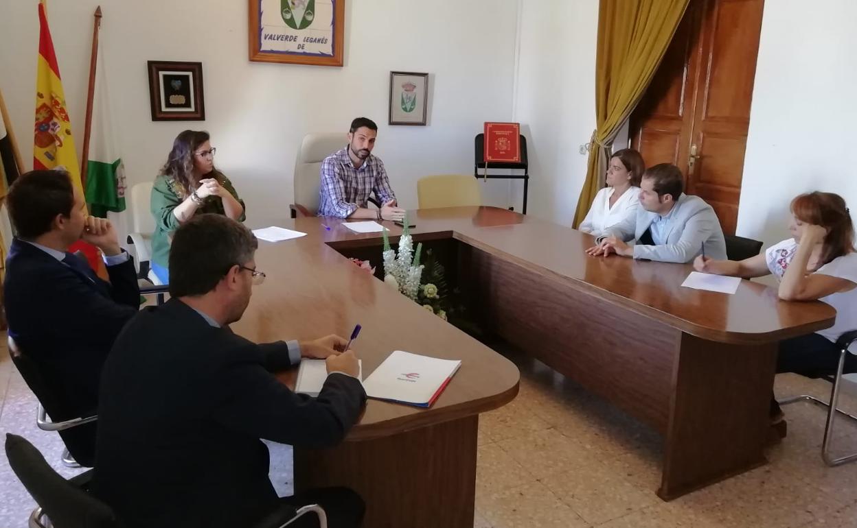 Reunión del ayuntamiento con las entidades bancarias