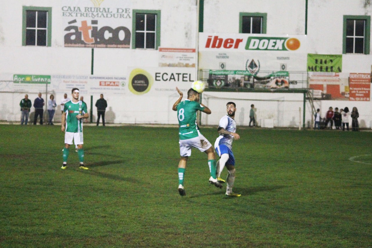 Fotos: Racing Valverdeño - Olivenza (II)