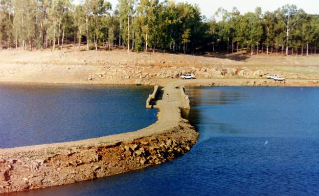 La carretera vieja a Olivenza en el verano de 1999