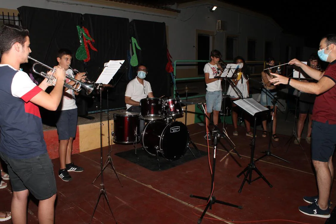 Fotos: Concierto de la Escuela Municipal de Música (II)