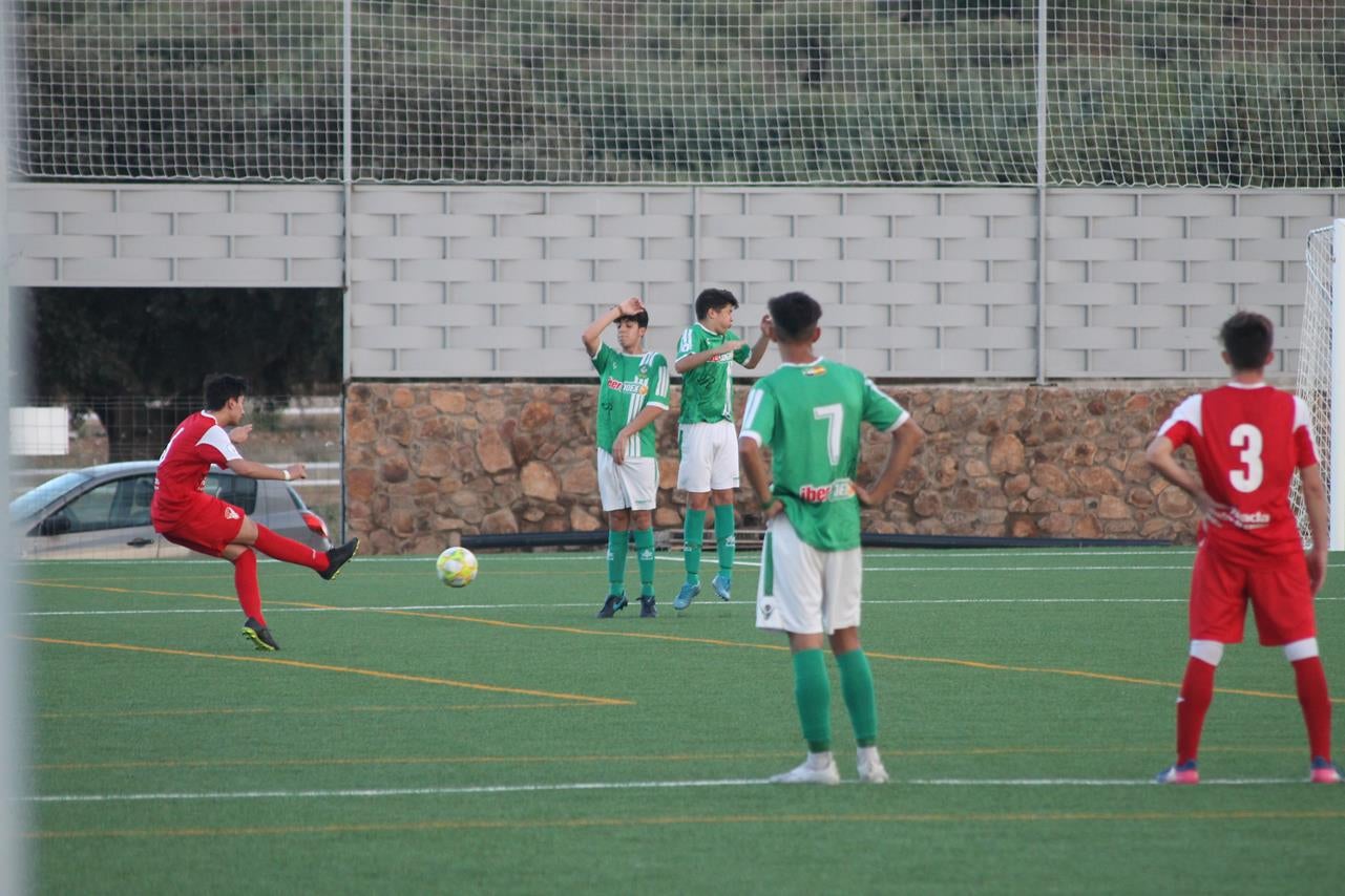 Fotos: Juveniles Racing Valverdeño – Fuente de Cantos