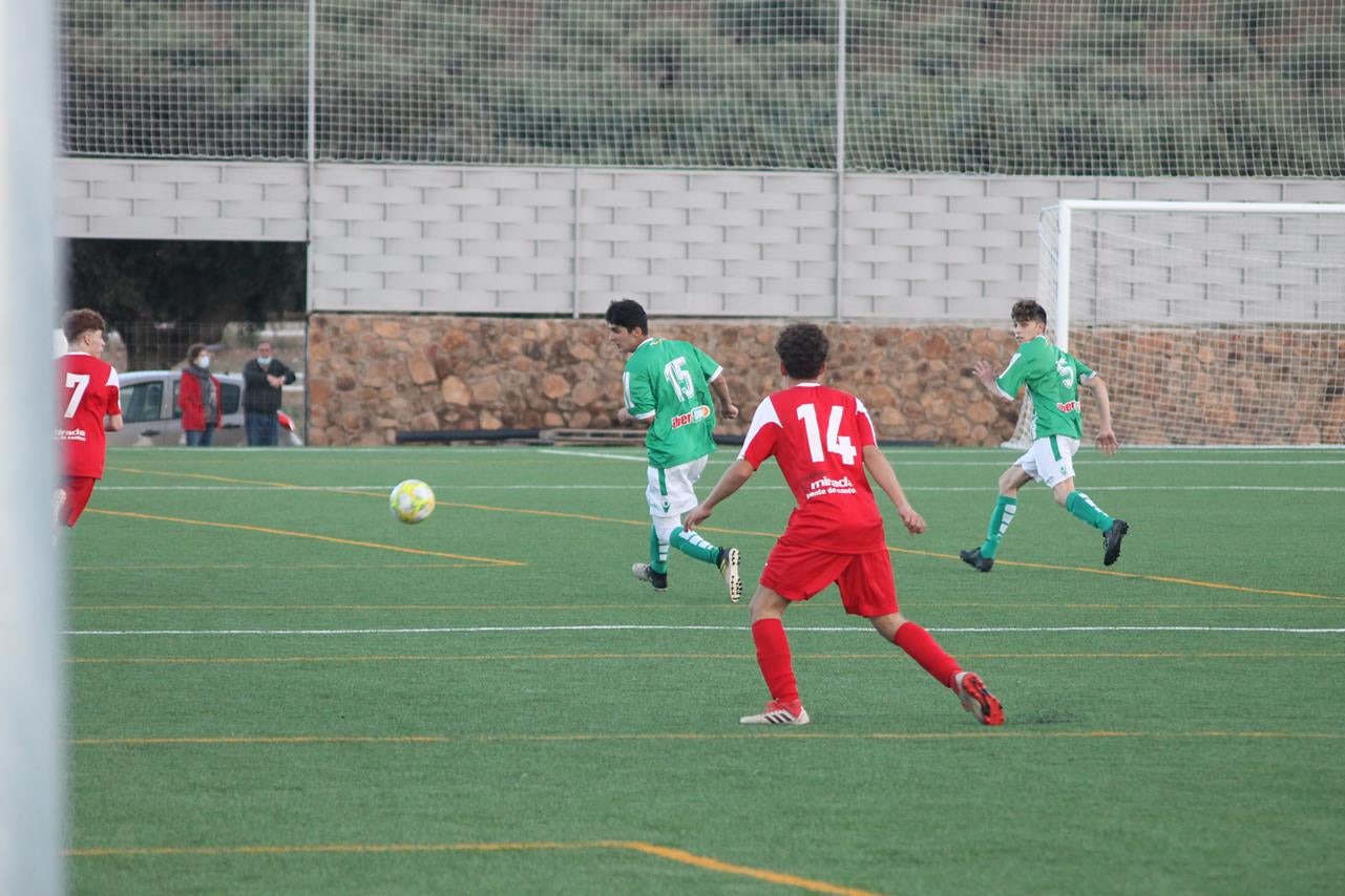 Fotos: Juveniles Racing Valverdeño – Fuente de Cantos