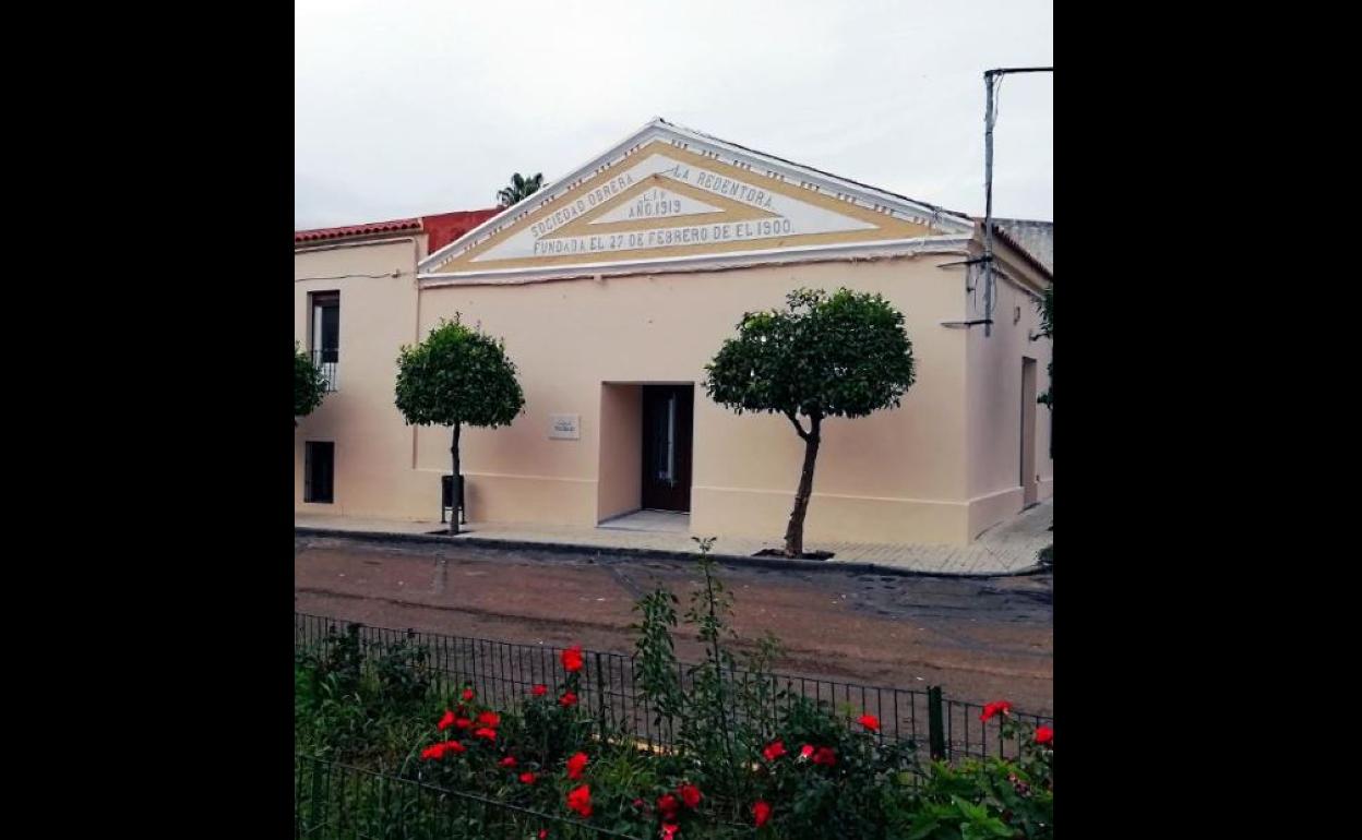 En la Casa del Pueblo de Valverde debutó Porrina