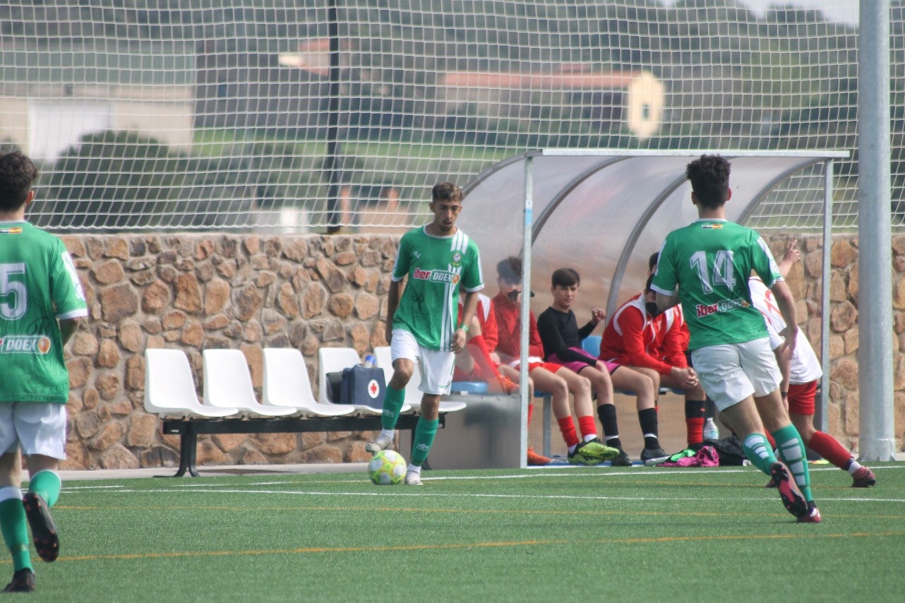 Fotos: Juveniles: Racing Valverdeño – Gran Maestre (I)