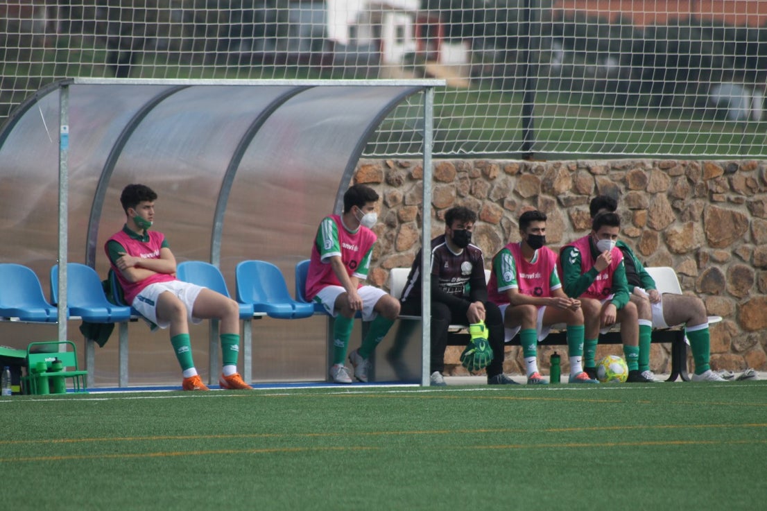 Fotos: Juveniles: Racing Valverdeño – Gran Maestre (I)
