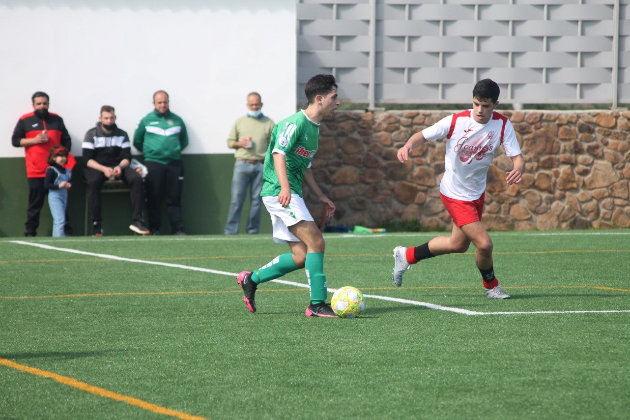 Fotos: Juveniles: Racing Valverdeño – Gran Maestre (II)