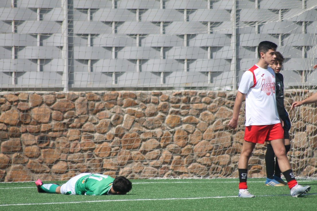 Fotos: Juveniles: Racing Valverdeño – Gran Maestre (II)
