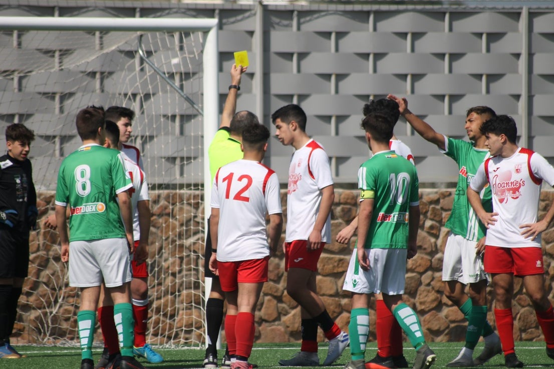 Fotos: Juveniles: Racing Valverdeño – Gran Maestre (II)