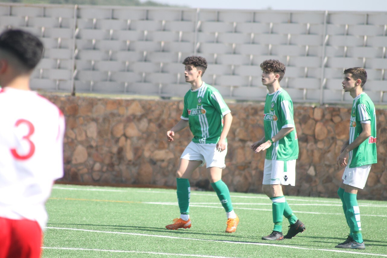 Fotos: Juveniles: Racing Valverdeño – Gran Maestre (III)