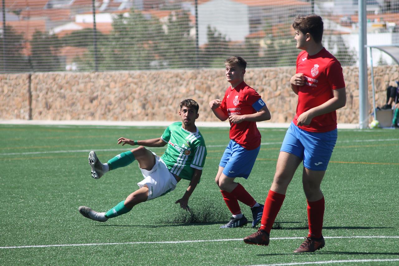 Fotos: Juveniles: Racing Valverdeño – UC La Estrella (I)