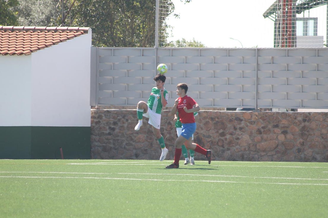 Fotos: Juveniles: Racing Valverdeño – UC La Estrella (I)