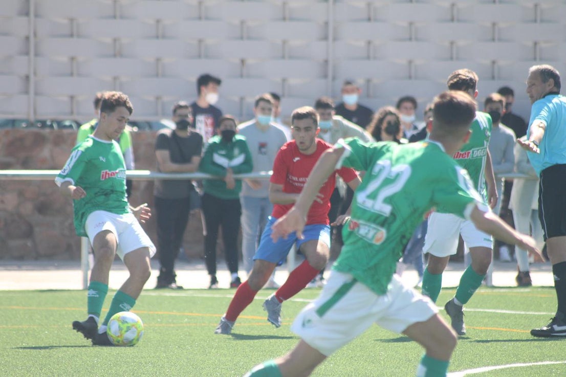 Fotos: Juveniles: Racing Valverdeño – UC La Estrella (II)