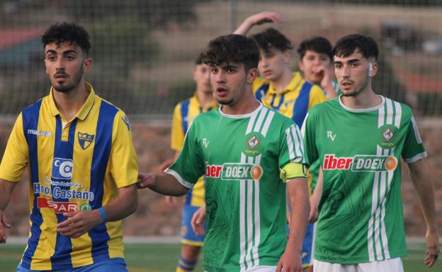 Imagen. Llera, capitán del equipo, vio la roja directa a falta de 10 minutos para el final