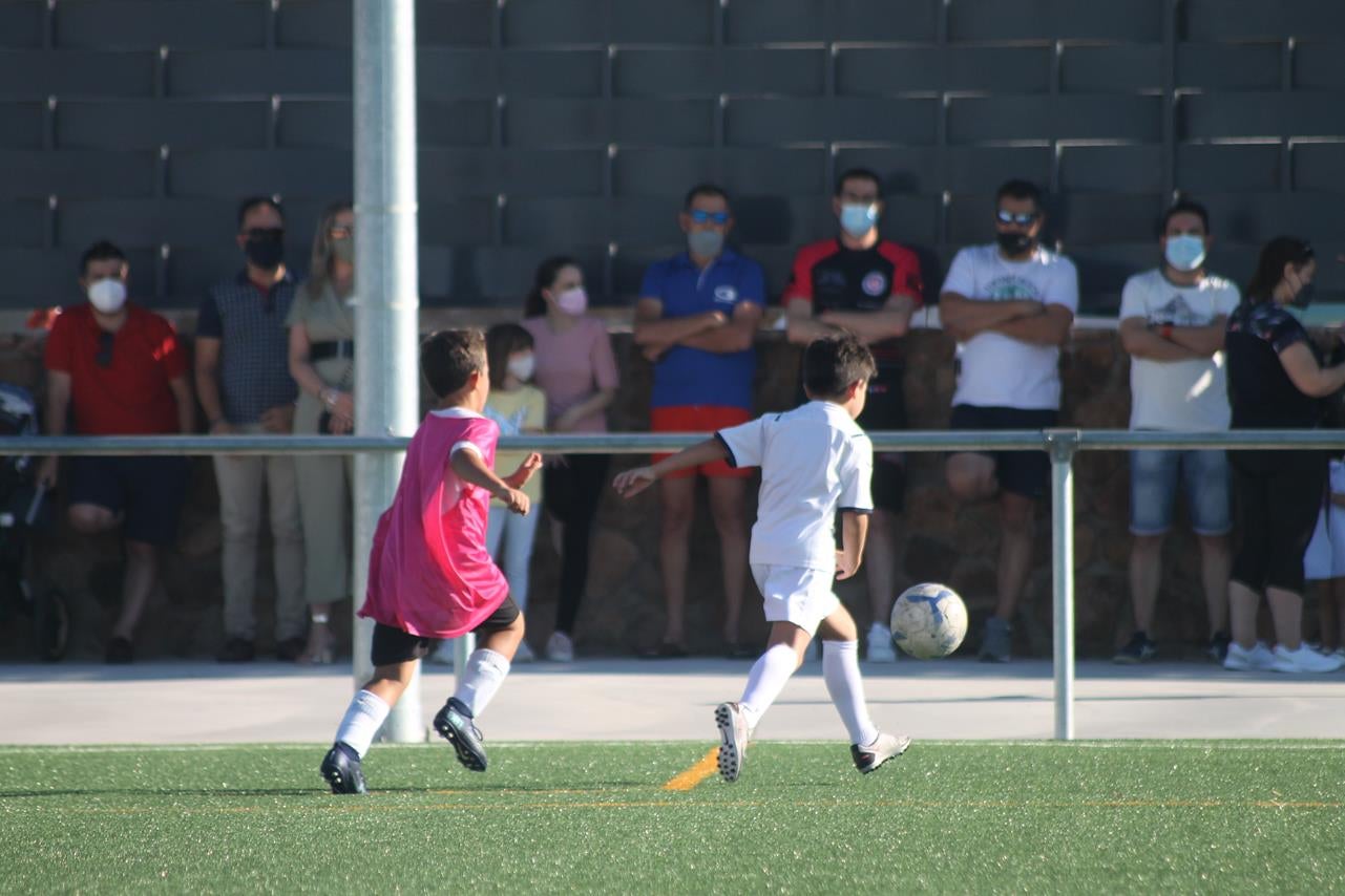 Fotos: Cierre de temporada de la Escuela de Fútbol Base (I)