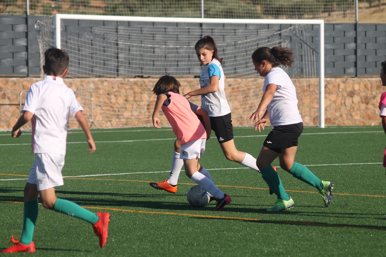 Fotos: Cierre de temporada de la Escuela de Fútbol Base (I)
