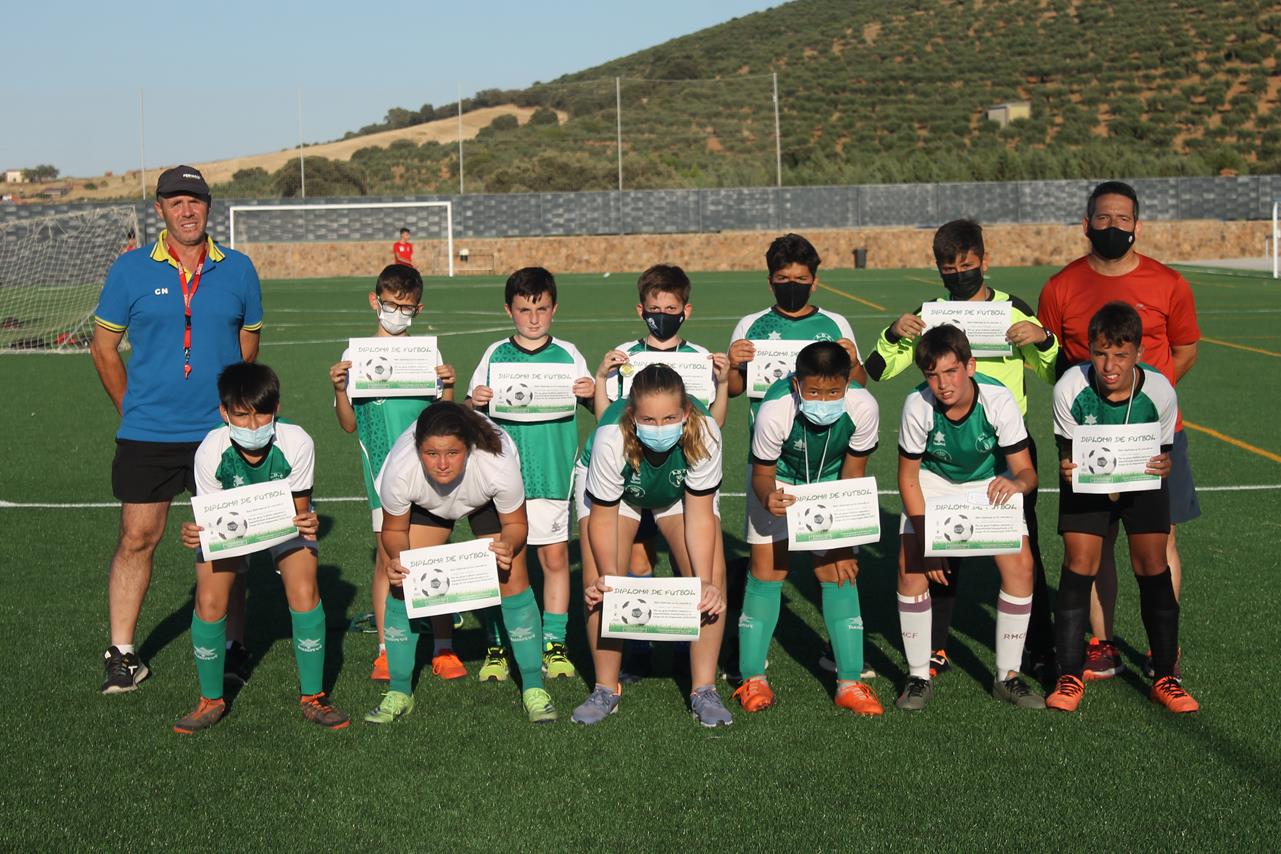 Fotos: Cierre de temporada de la Escuela de Fútbol Base (II)