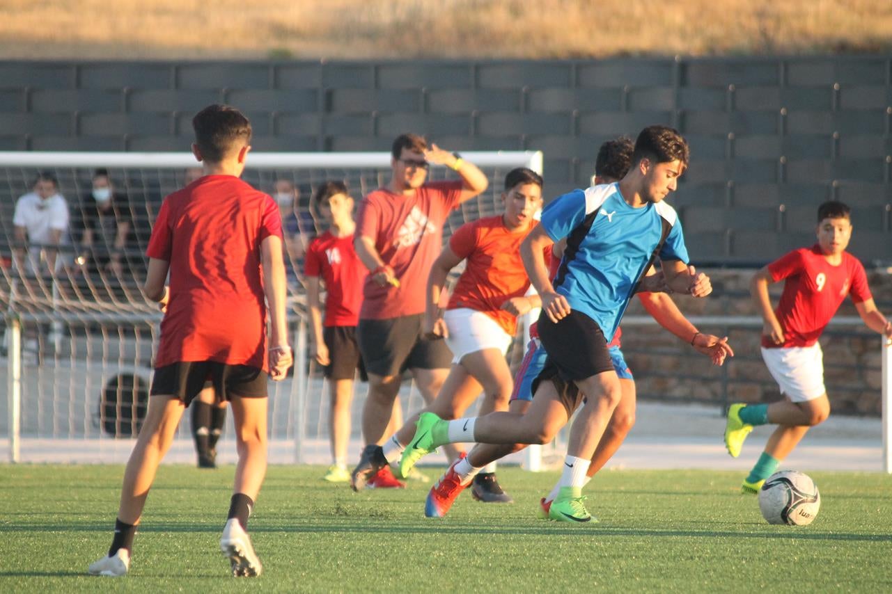 Fotos: Cierre de temporada de la Escuela de Fútbol Base (IV)