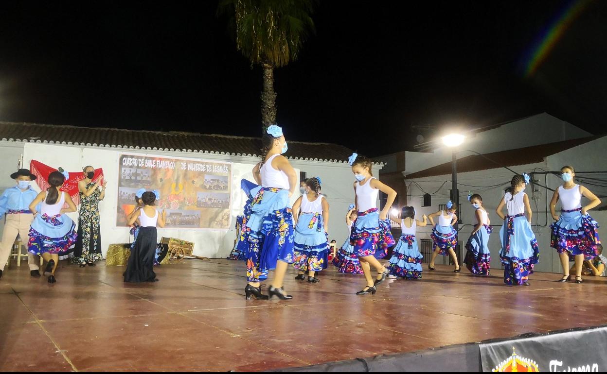 Actuación del Grupo de Flamenco y Sevillanas