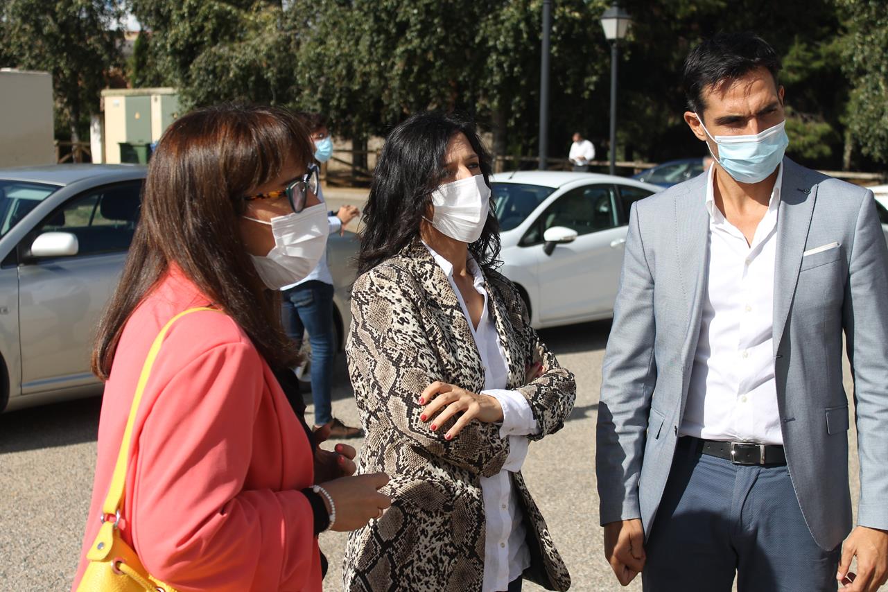 Fotos: Visita de la Consejera de Educación y Empleo, Esther Gutiérrez