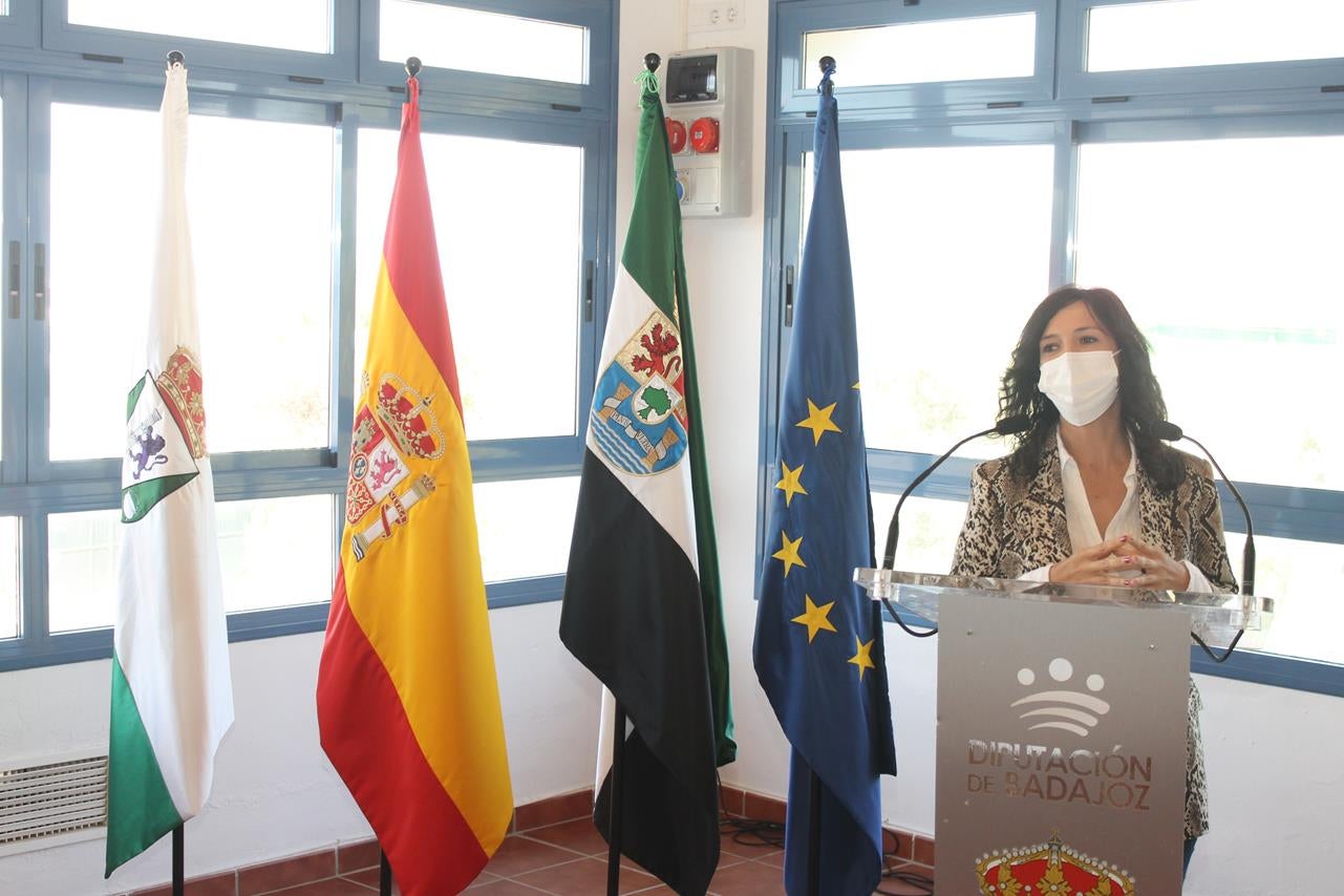 Fotos: Visita de la Consejera de Educación y Empleo, Esther Gutiérrez