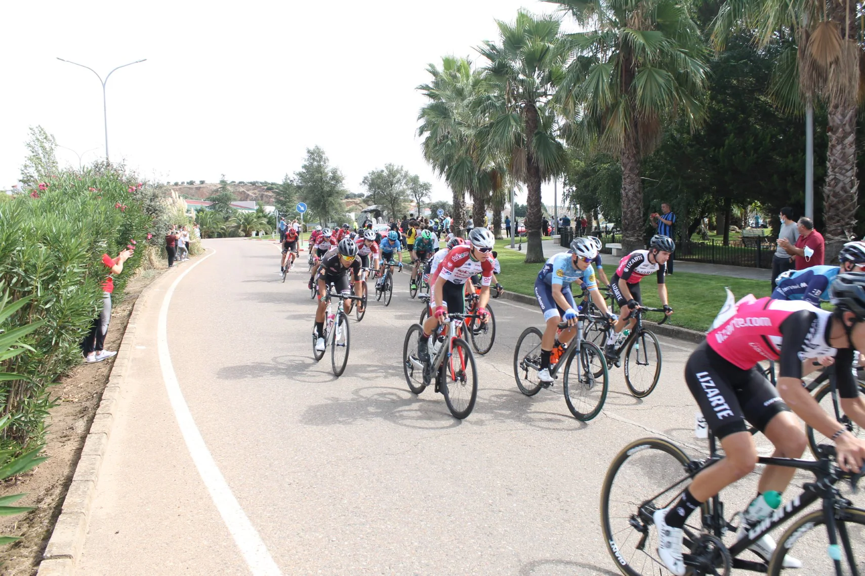 Fotos: Vuelta a Extremadura en Valverde de Leganés (II)