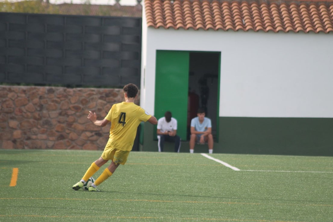 Fotos: Juveniles: Racing Valverdeño – Alconchel
