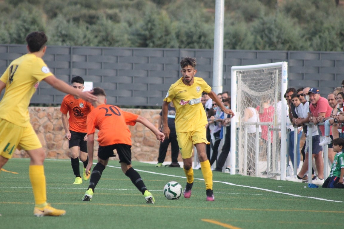 Fotos: Juveniles: Racing Valverdeño – Alconchel