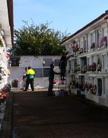 Imagen secundaria 2 - Imágenes del cementerio
