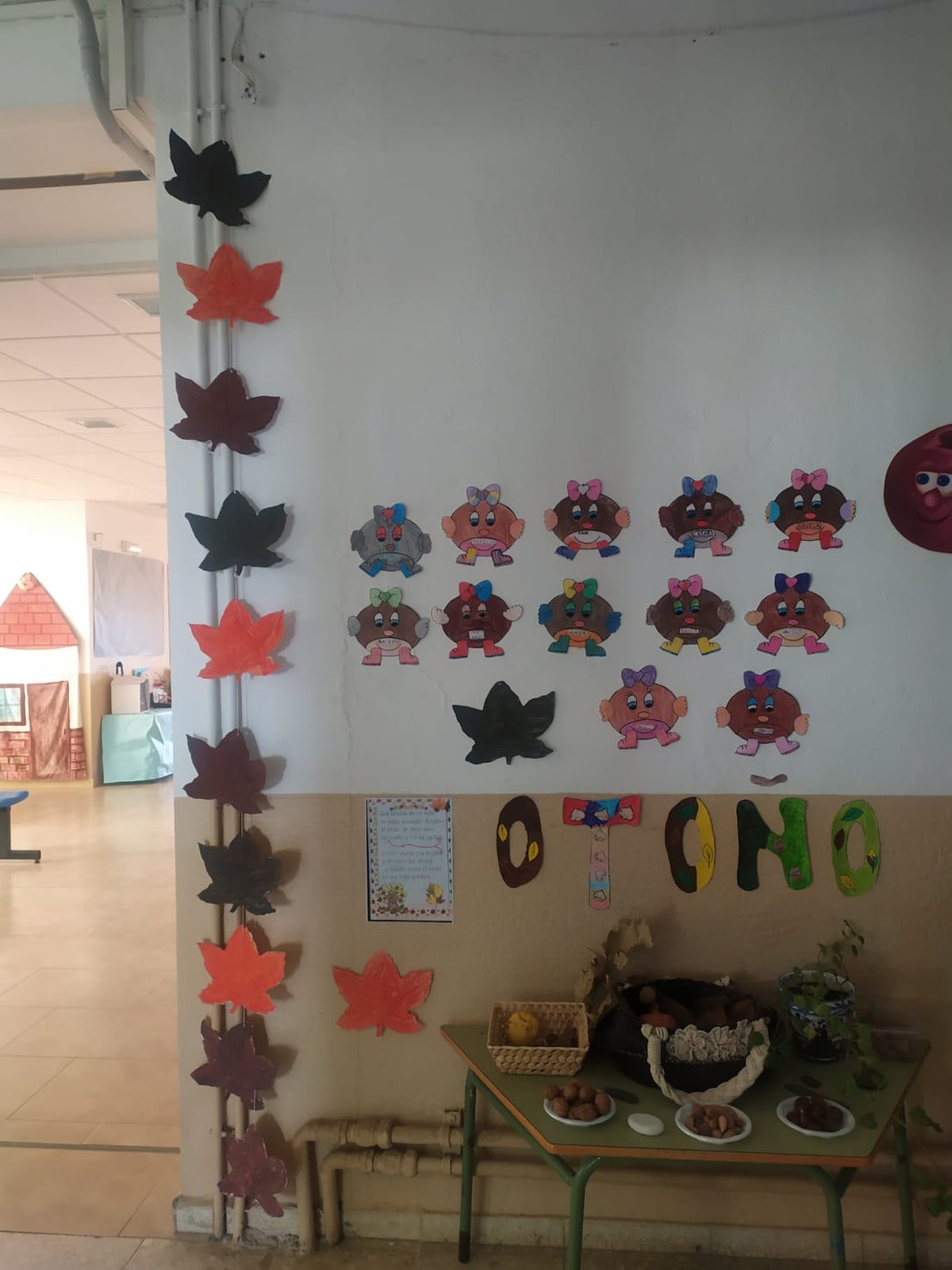 Fotos: Celebración de 'Todos los Santos' y Halloween en el Colegio Público 'César Hurtado Delicado'