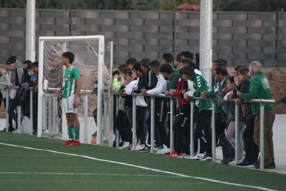 Fotos: Juveniles Racing Valverdeño – EF Espanyol de Badajoz