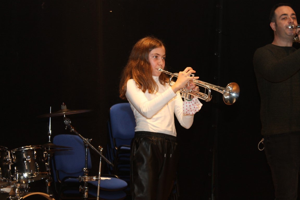 Fotos: Concierto de Navidad de la Escuela Municipal de Música 2021