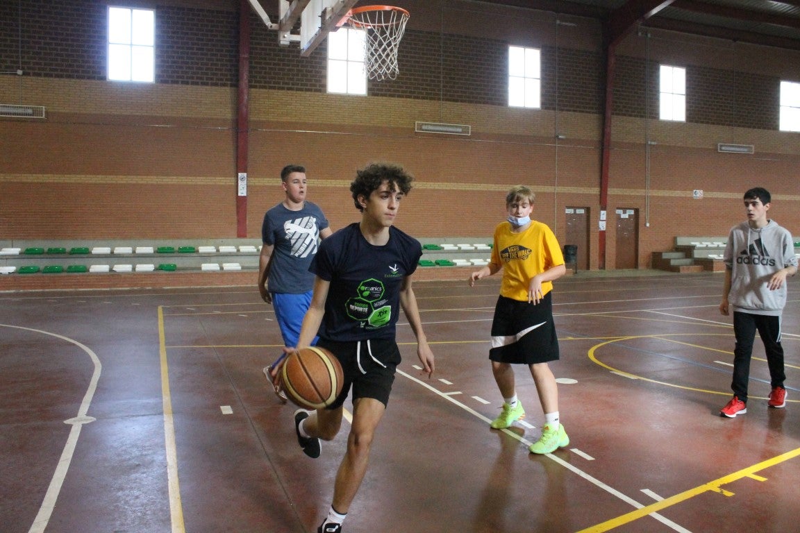 Fotos: Torneo de Baloncesto Navideño 2021