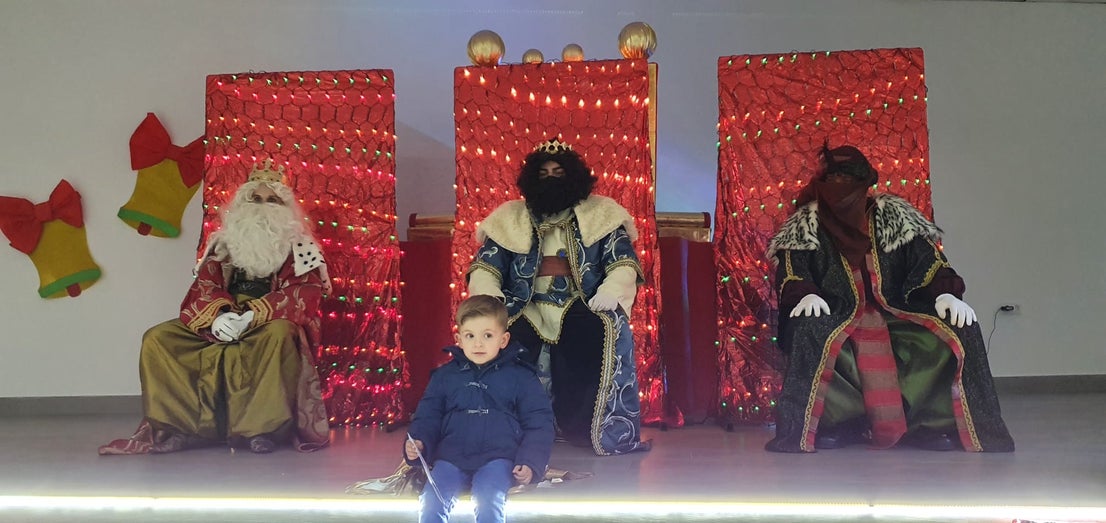 Fotos: Entrega de las cartas a SSMM Los Reyes Magos (03-01-2022)