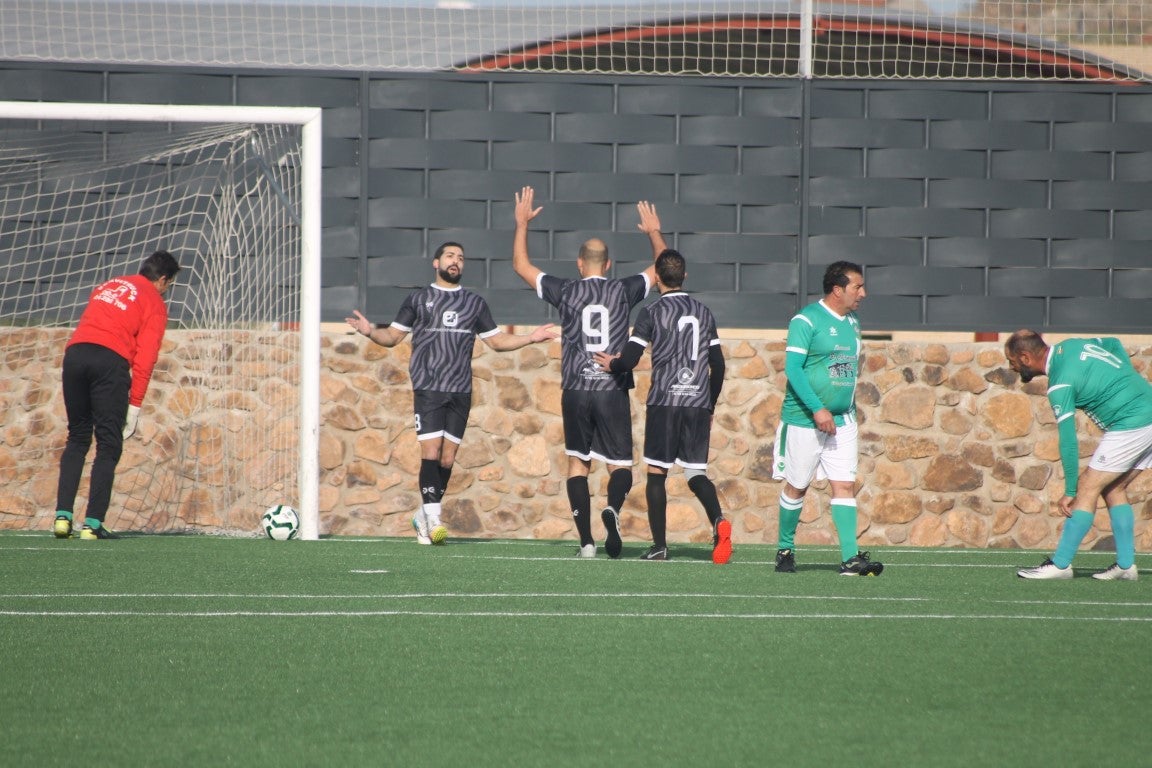 Fotos: Veteranos Valverde – Construcciones Entonado