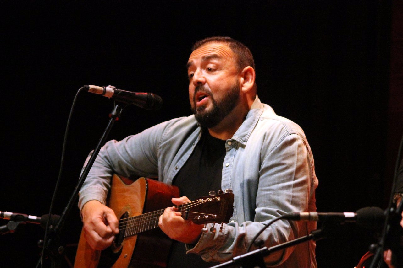 Fotos: Presentación del libro ‘De los bailes de salón al botellón’