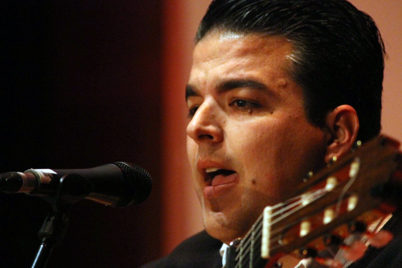 Fotos: Presentación del libro ‘De los bailes de salón al botellón’