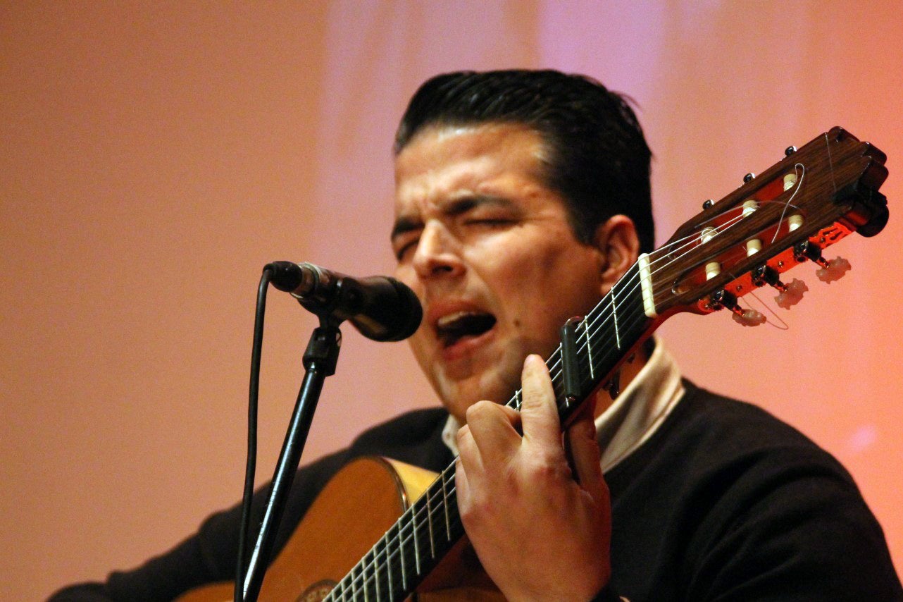 Fotos: Presentación del libro ‘De los bailes de salón al botellón’